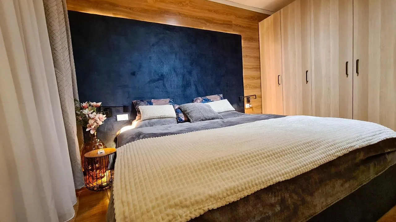 Apartmanica Double Room Apartment 101-12, Big Terrace, St Ivan Rilski 4 Star Spa Resort, Bansko